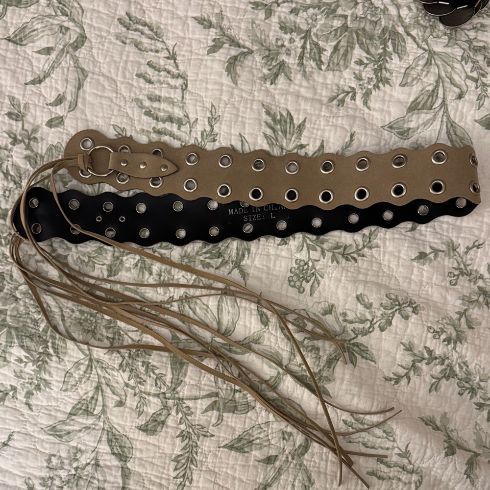 Stylish Black and Tan Belt with Fringe